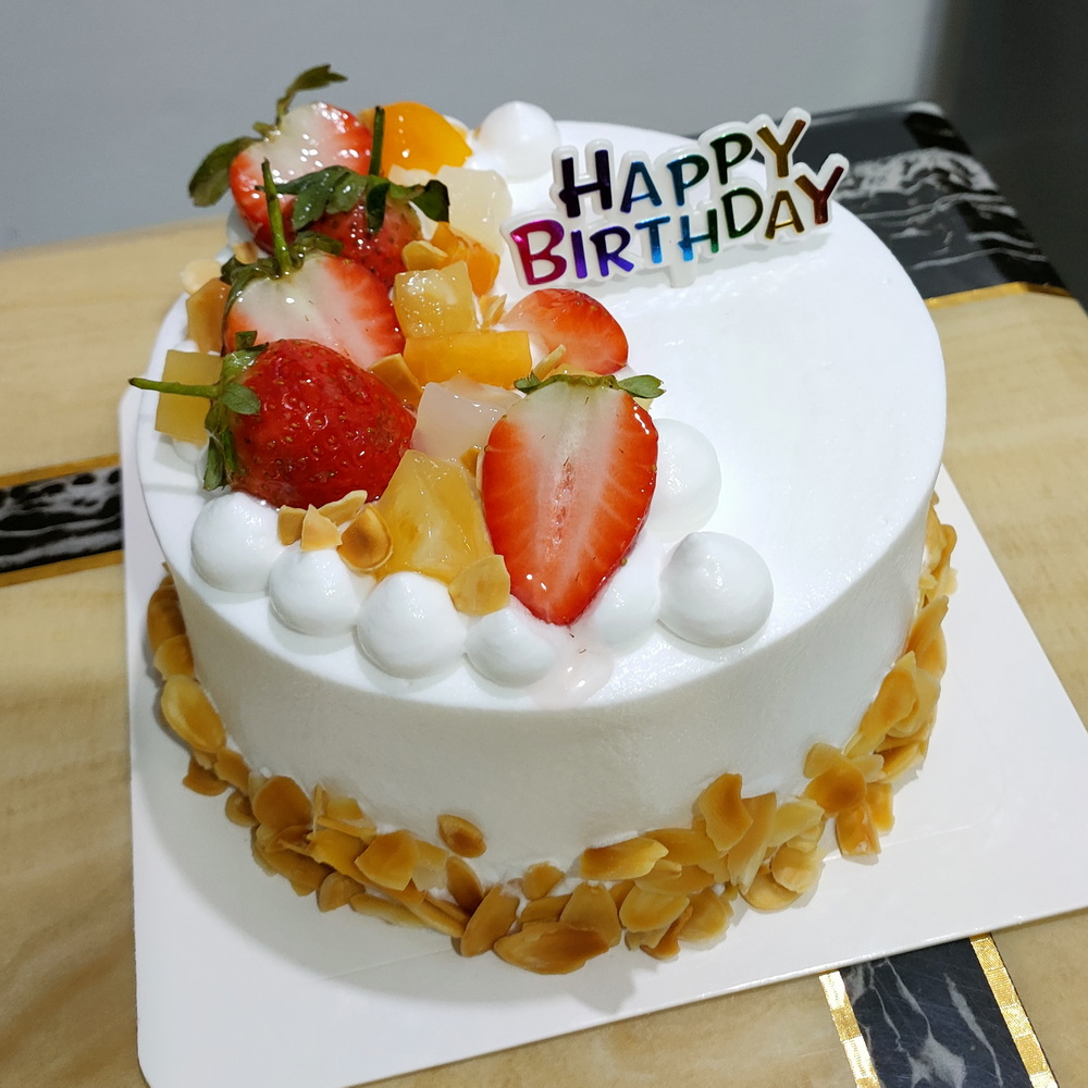 Fresh Cream Cake 8 Mix Fruit Cake