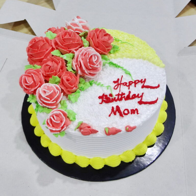 Cream Roses Cake
